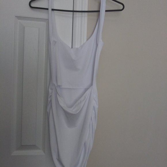 NEW white open back dress - Picture 2 of 2